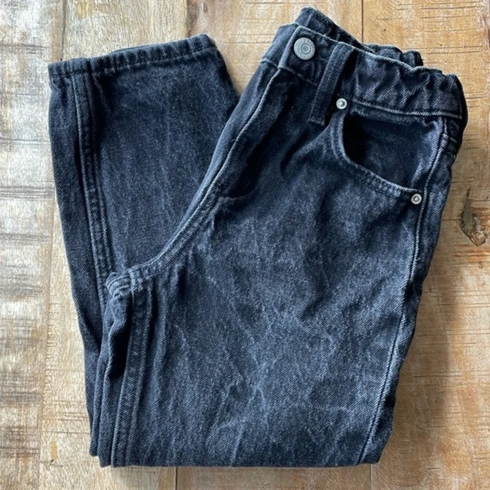 Old Navy slouchy straight jeans size 7